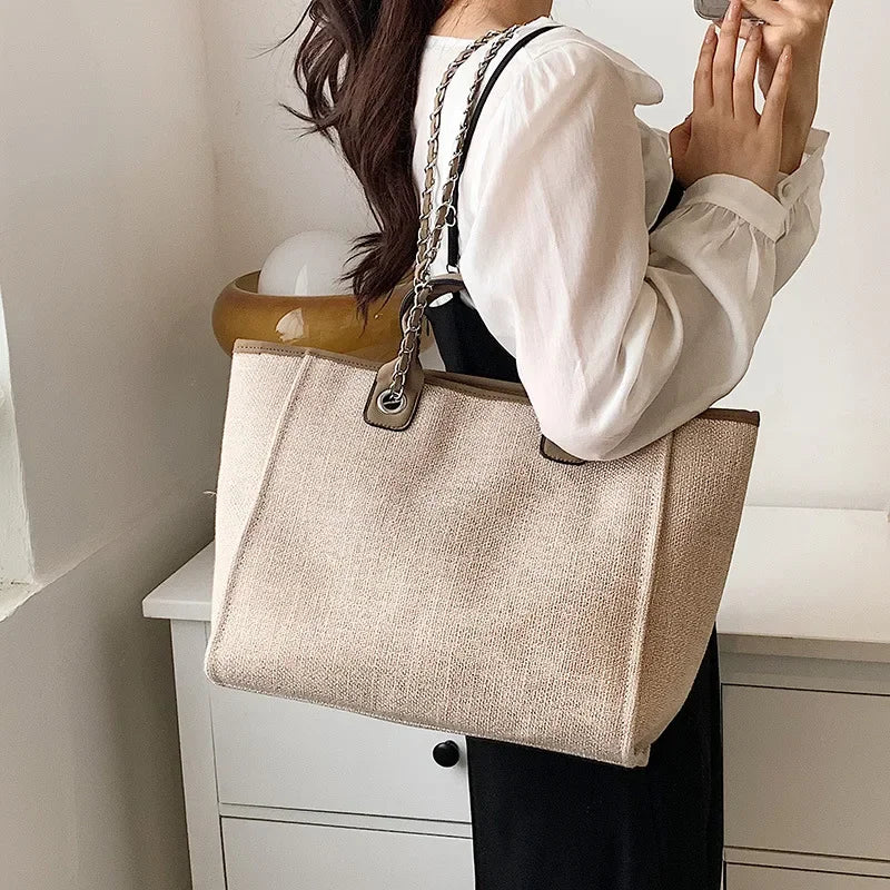 2024 New Women's Shoulder Bag Bucket Bag Fashion Large Capacity Handbag Chain Tote Travel Totes Weekend Jumbo Canvas Bags