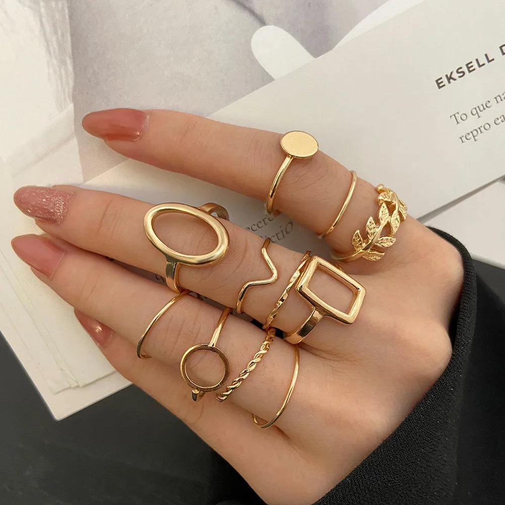 Mixed Vintage Gold Color Metal Rings Set for Women Fashion Geometric Irregular Hollow Spiral Chain Knuckle Finger Ring Jewelry